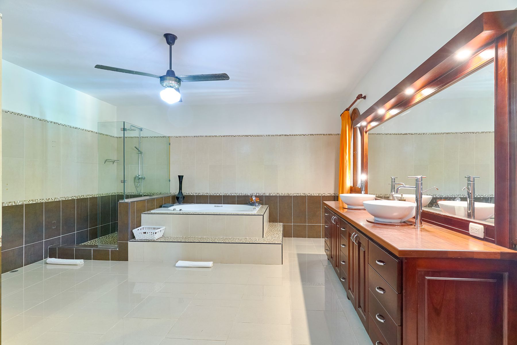 Master bathroom with jacuzzi tub and double vanity